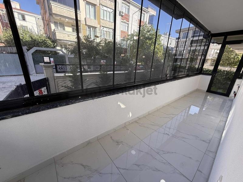 Lüks Satılık 1+1 Geniş Daire Sekiz Kasım Mah - 15
