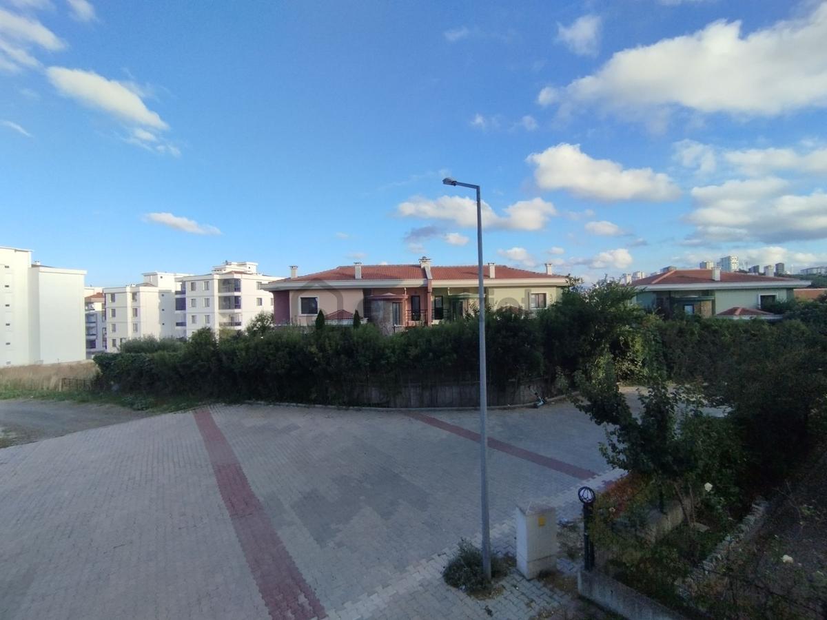 Harika Konumda Site İçinde 2+1 - 7