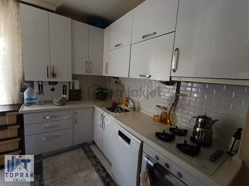 Toprak Emlaktan Yıldıztepe Mahallesinde Satılık 2+1 Daire.
