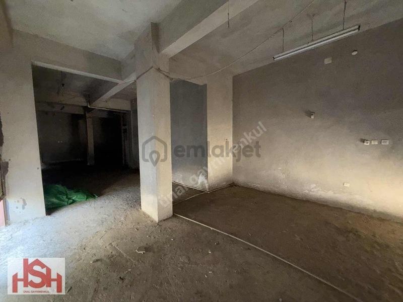 Kuvvetli'de Cadde Üstünde ''200m2'' Köşe Depo. - 4