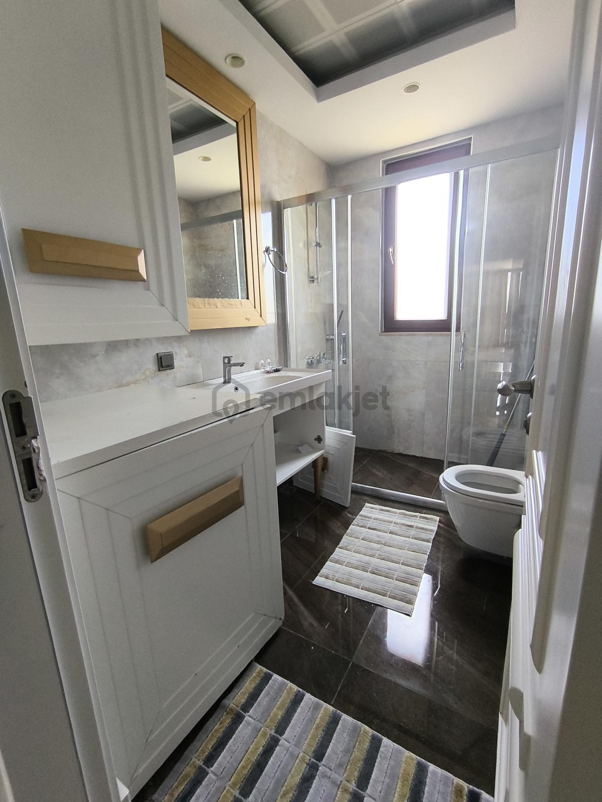 Selimpaşada Site İçinde 2 Katlı Satılık Müstakil Villa - 52