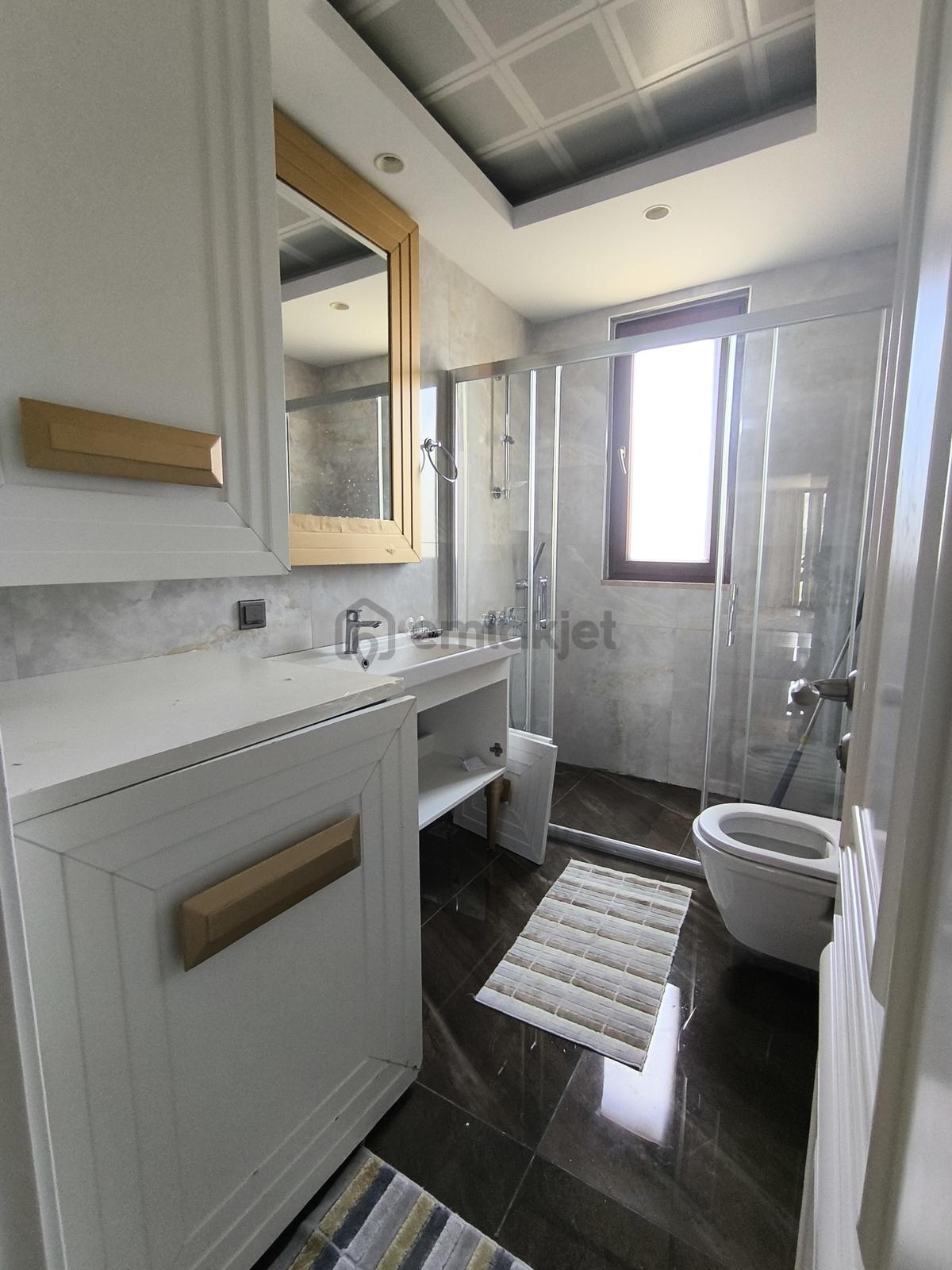 Selimpaşada Site İçinde 2 Katlı Satılık Müstakil Villa - 51