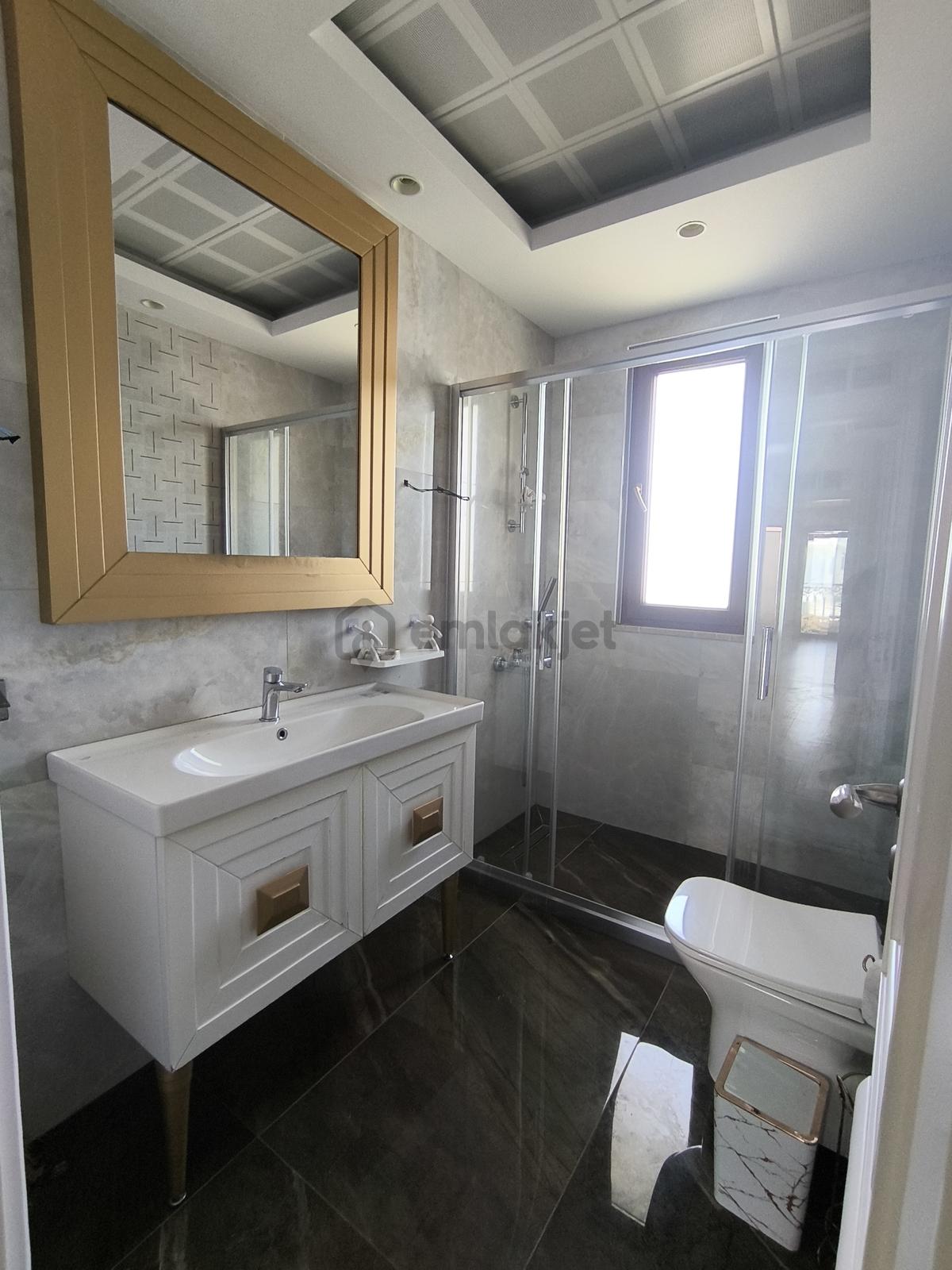 Selimpaşada Site İçinde 2 Katlı Satılık Müstakil Villa - 54
