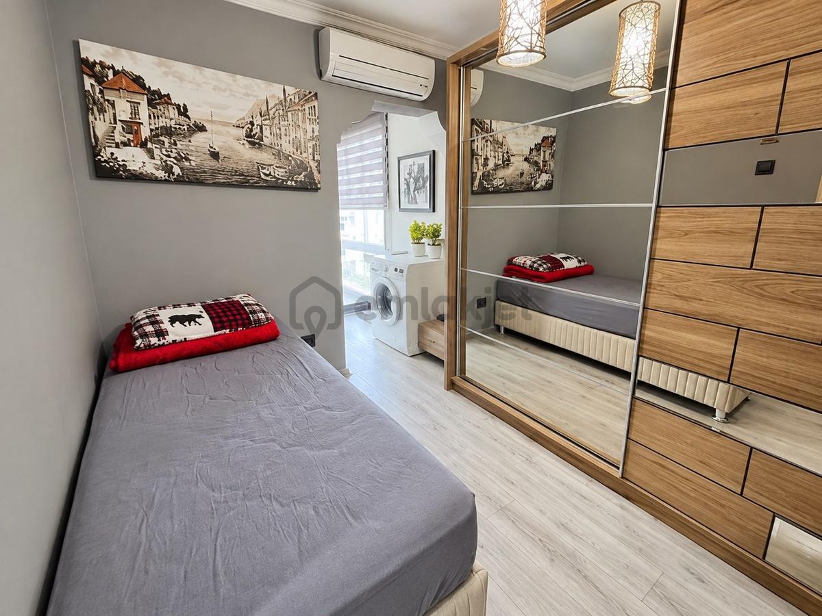 Karabağlar'da Site İçerisinde | Eşyalı | 125 M² 3+1 Lüks Daire - 7