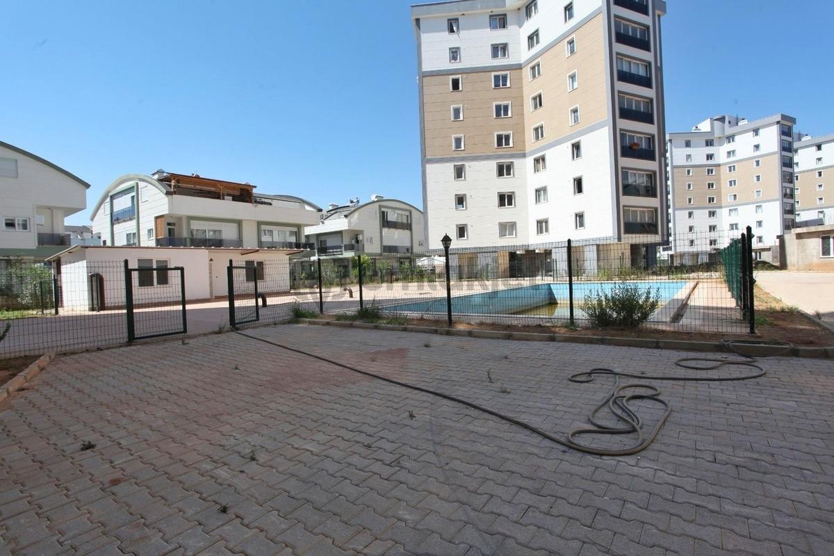 Antalya Lara Güzeloba Da Kiralık Mobilyalı 1+1 Daire - 36