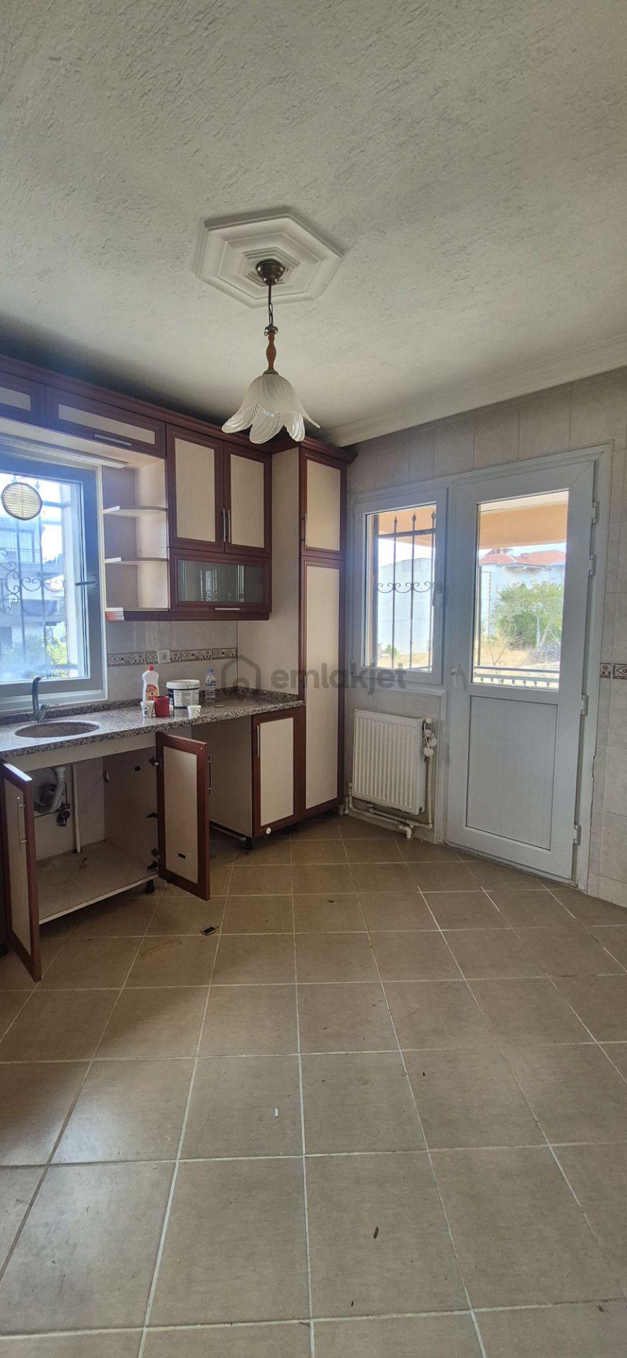 Bornova Atatürk Te 3+1 Kiralık Daire - 10