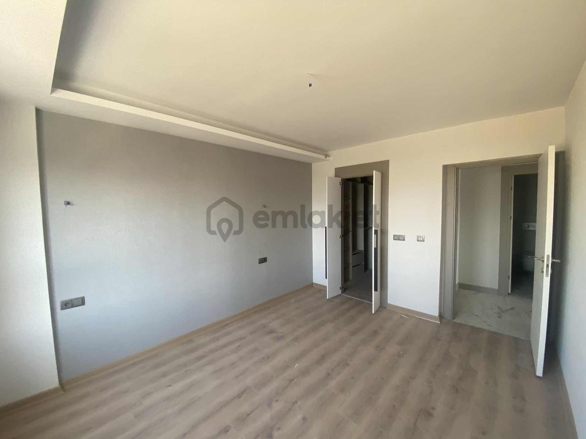 Törekent Serra Bulvar Site İçerisinde Satılık 2+1 - 24