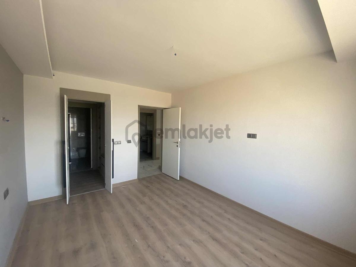 Törekent Serra Bulvar Site İçerisinde Satılık 2+1 - 23