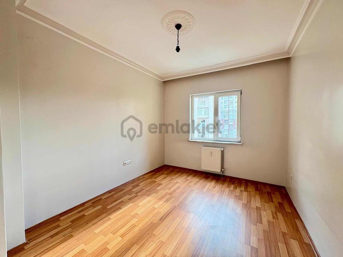 Özlem Yardımcı'dan Elitkent Sitesi'nde Satılık Ara Kat 4+1 Daire - 16