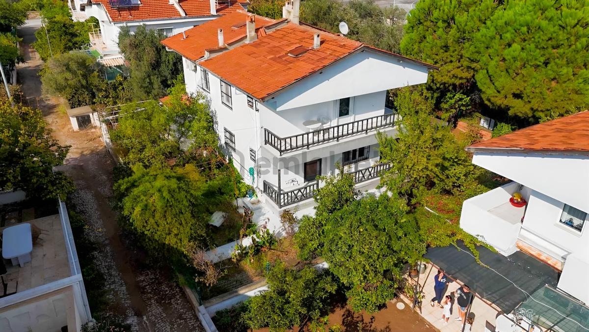 Balnovadan Cundanın Ayrıcalıklı Dokusunda 3+1 Satılık Villa - 22