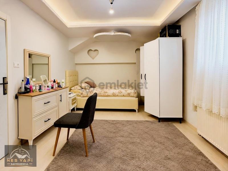 Merkezi Konumda Dev M2 2+1 Giriş Katı Daire!!!! - 9