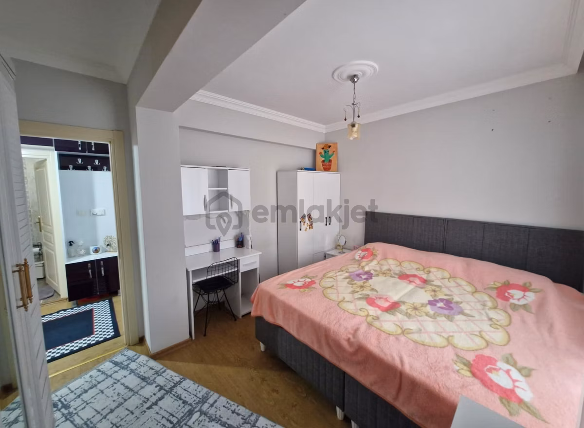 Şeyh Sinan'da Hazır Kiracılı 2+1 Satılık Daire - 8