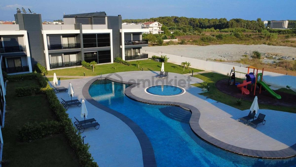 Sorgunda Site İçinde Harika Konumda 2+1 - 10