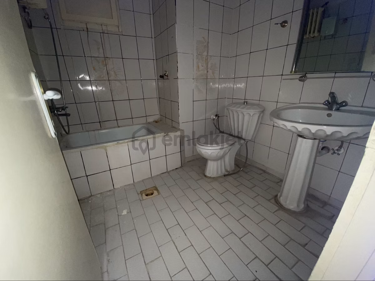 Bursa Yıldırım Yeşil Mah 3+1110 M Ara Kat Daire - 16