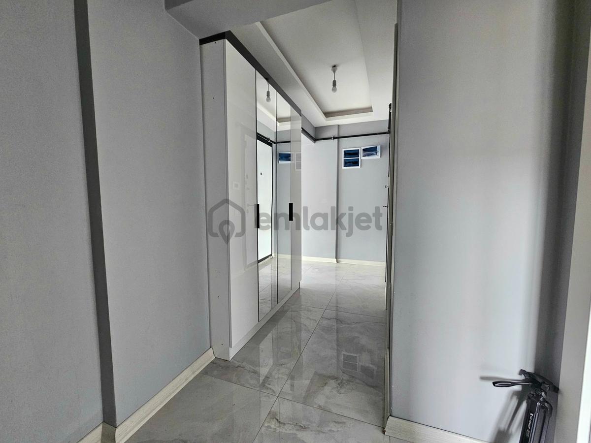 İncek' De Çatı Eğimsiz 2 Balkonlu Kiralık 3+1 - 34