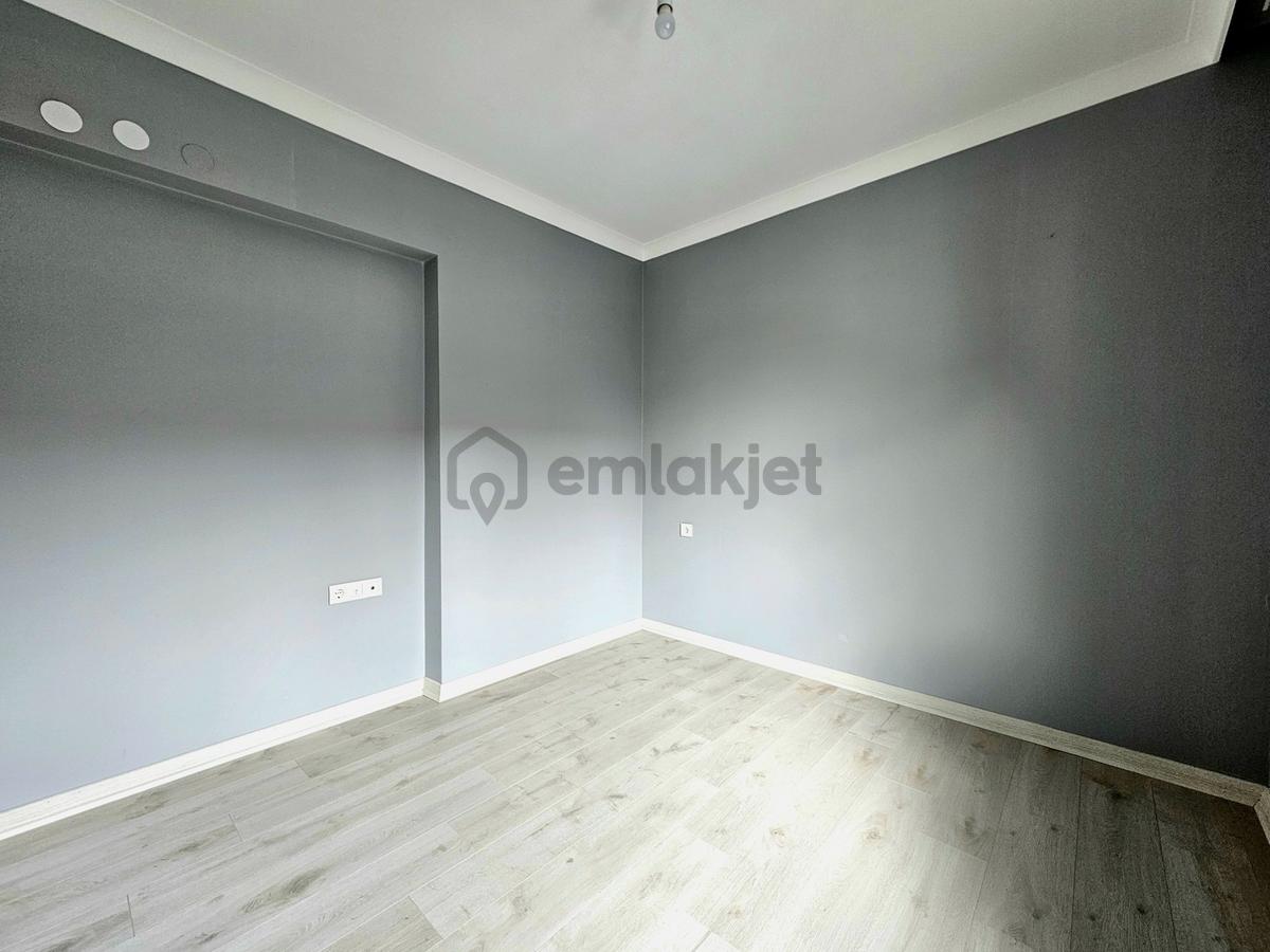 İncek' De Çatı Eğimsiz 2 Balkonlu Kiralık 3+1 - 20