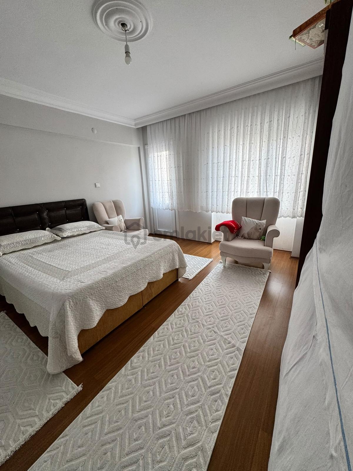 Yalova Merkezde Satılık 3+1 Daire - 18