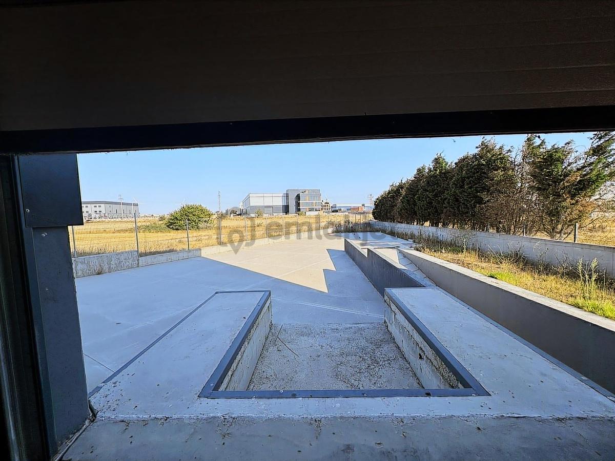 Veliköy Osb 3600 M2 Kullanıma Hazır Bina - 11