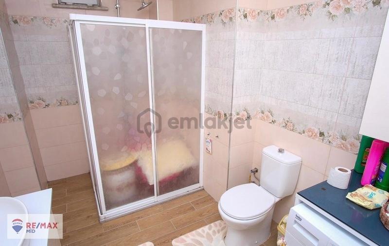 Re/max Mid'den Kuvayi Milliye'de 255 M² Satılık 4+1 Villa - 26