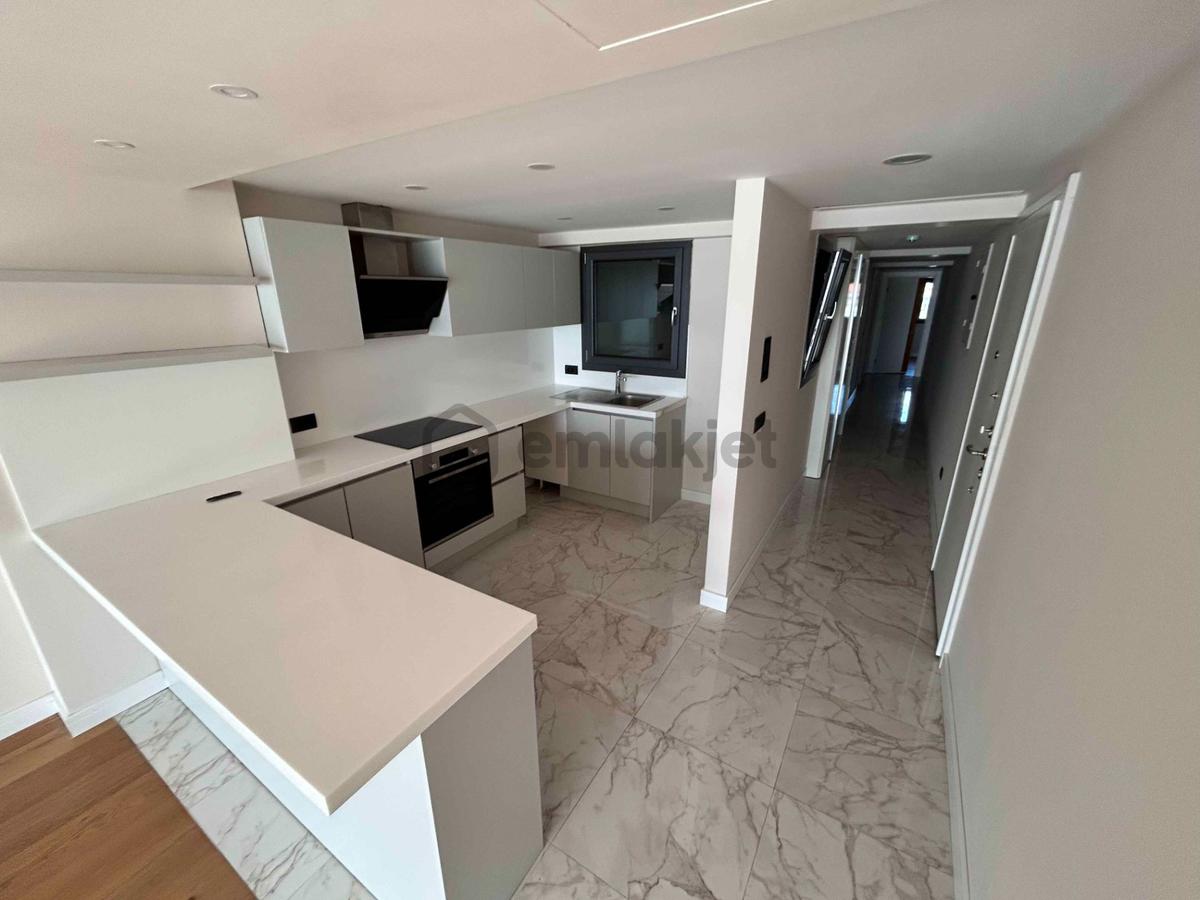 Karşıyaka İskele Çaprazı Yeni Binada 4 Üncü Kat 3+1 Daire - 8
