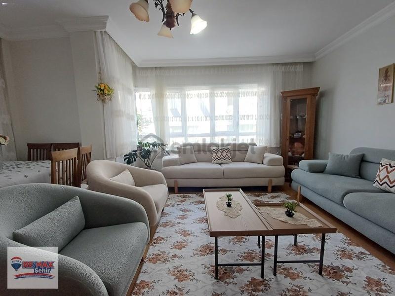 Yalova Rüstempaşa Mahallesinde Satılık 2+1 Daire - 3
