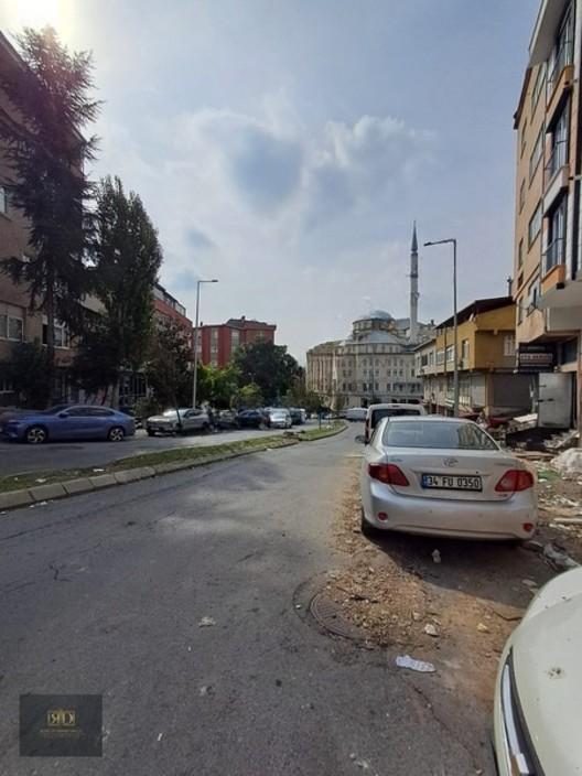 Rd'den İşlek Konumda Satılık Dükkan - 4