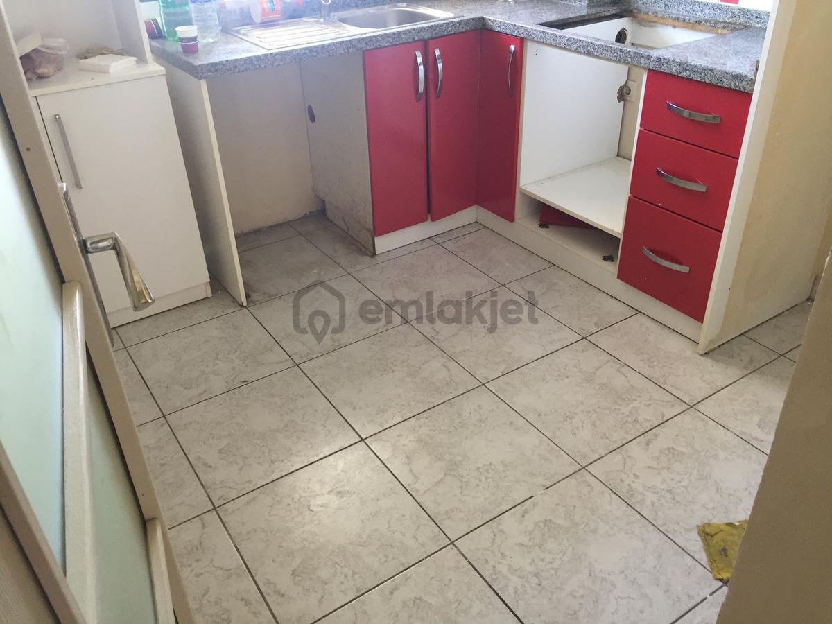 Evinibul'dan Metroya Yakın İskanlı Binada 100m2 3+1 Arakat - 9