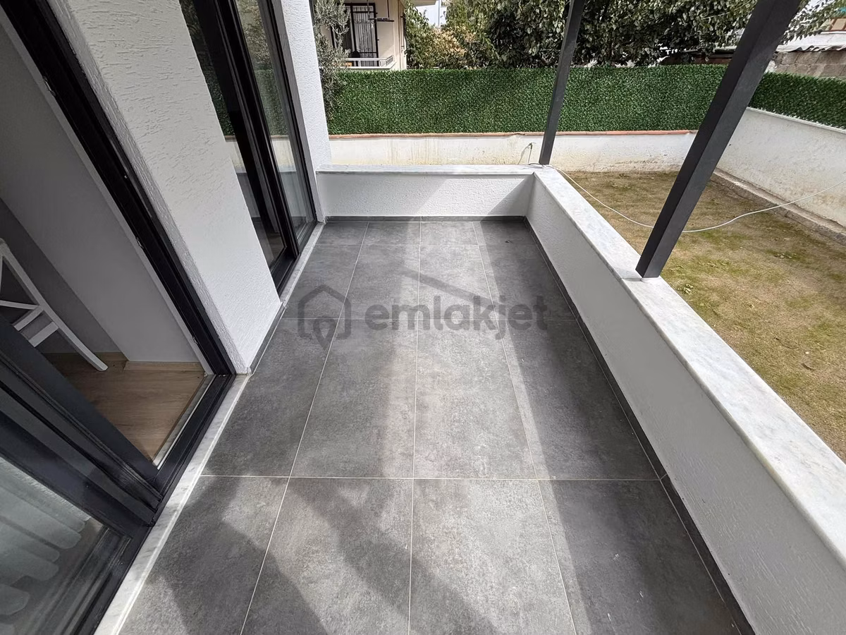 Çankaya'dan Bahçelievlerde Eşyalı Bahçe Kullanımlı 1+1 Daire - 6