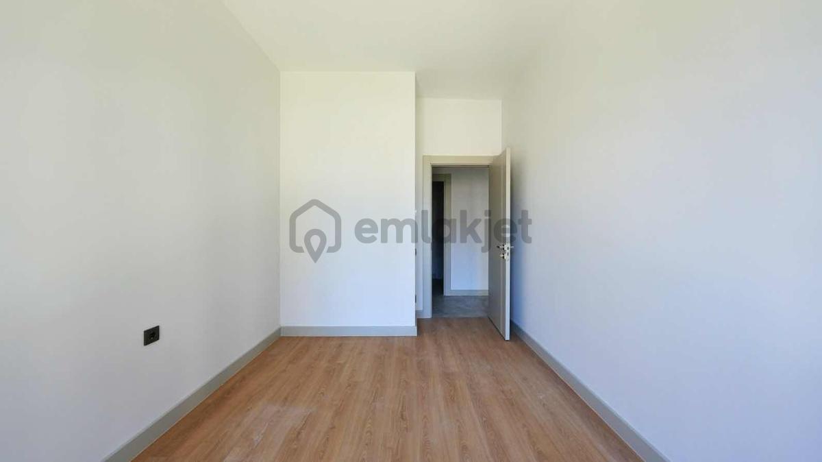 Çınarköy Evleri / Peyzaj Cephe / 5+1 Kiralık Daire / - 12
