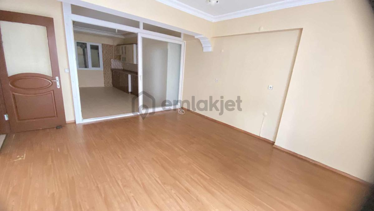 Kiralık 3+1 Hastanede Ve Anayol Üzeri - 3