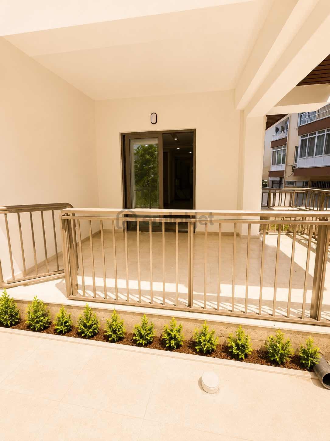 Işıklar Caddesine Denize Yürüme Mesafesinde - 7