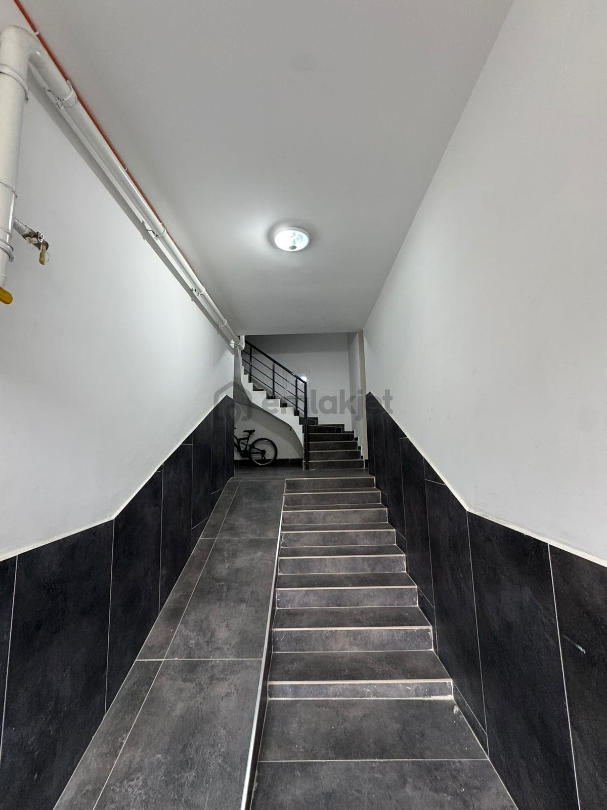 Remax Nadir'den Giresun Aksu Mahallesinde Satılık 3+1 Daire - 2