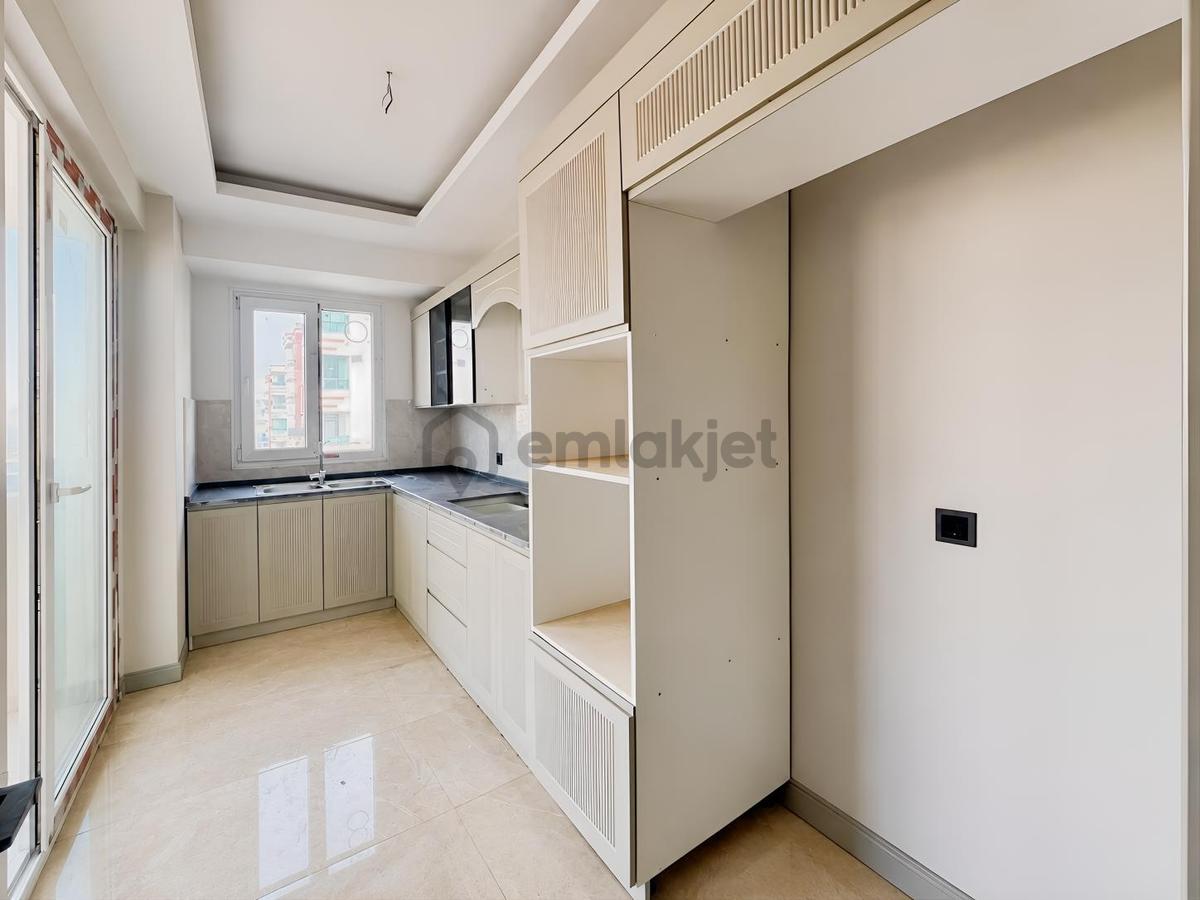 Cg Havaalanı Yolu Üzerinde Kaçırılmayacak 2+1 Daire - 4