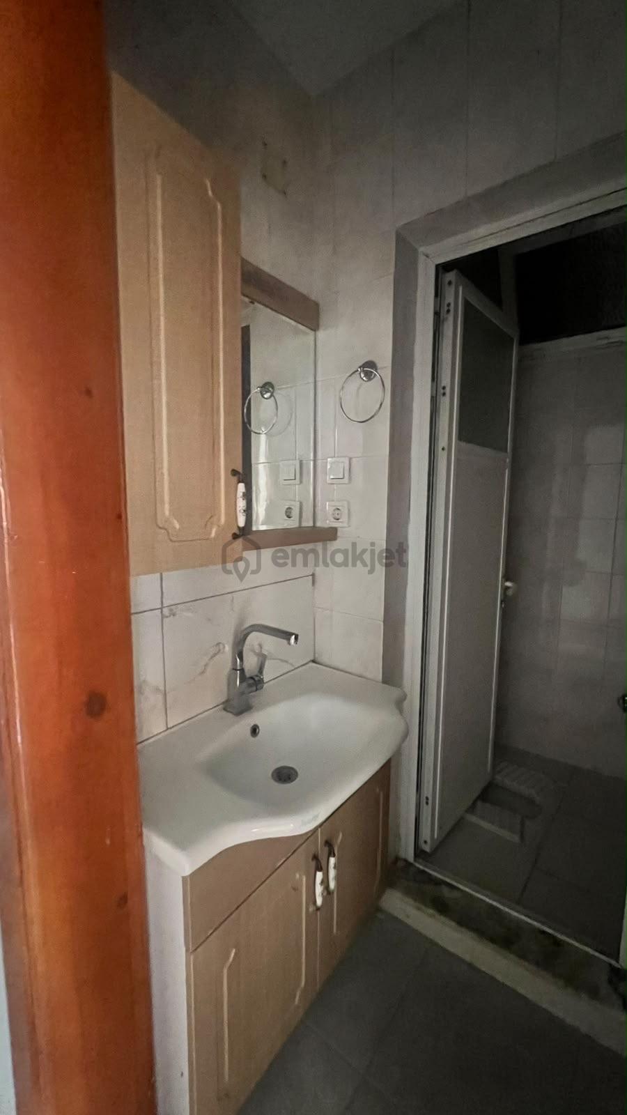 Adliye Yakını Kiralık 3+1 Zeminüstü - 7