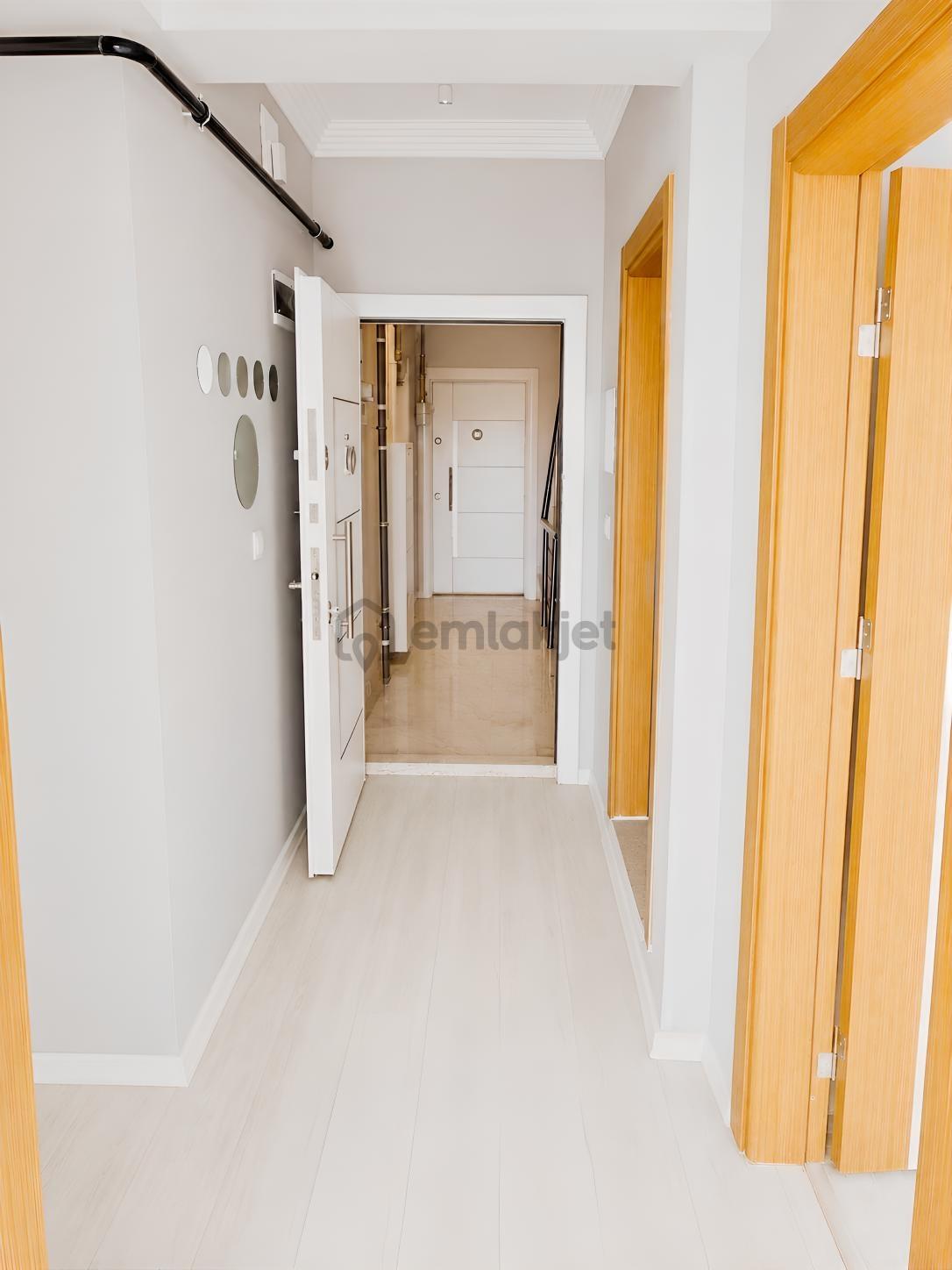 Deniz'den 2+1 Kiralık Ara Kat Daire - 4