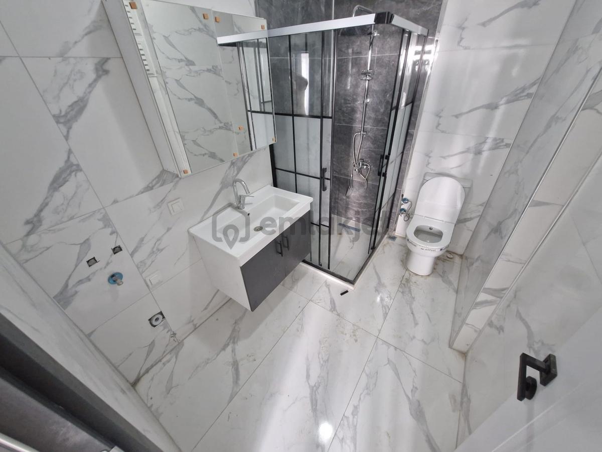 Huzur^dan Satılık 2+1 Daire (90m², Ara Kat, Ön Cephe) - 28