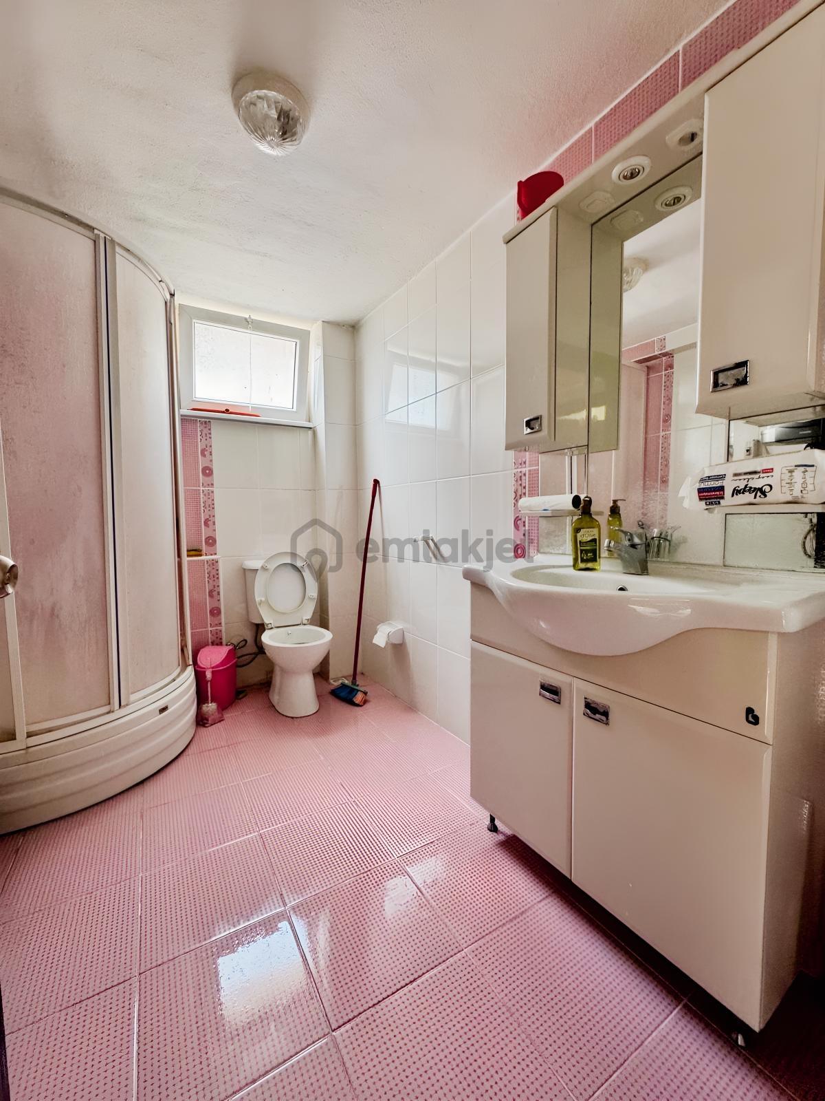 Remax Nadir'den Aksuda 3+1 3 Balkonlu Satılık Daire - 16