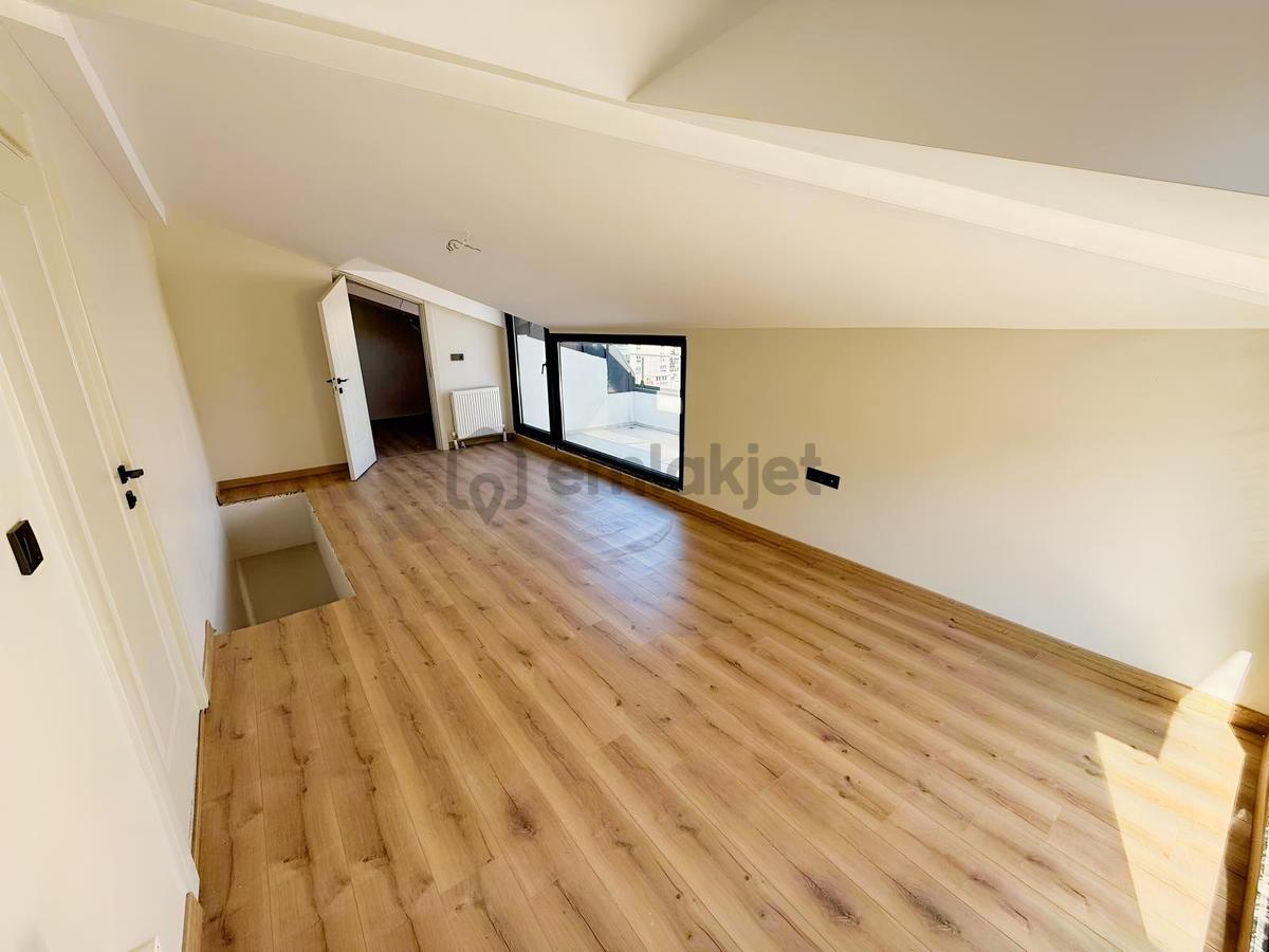 Dikilitaş'ta Yeni Binada Satılık 4+1 Geniş Dubleks Daire - 19