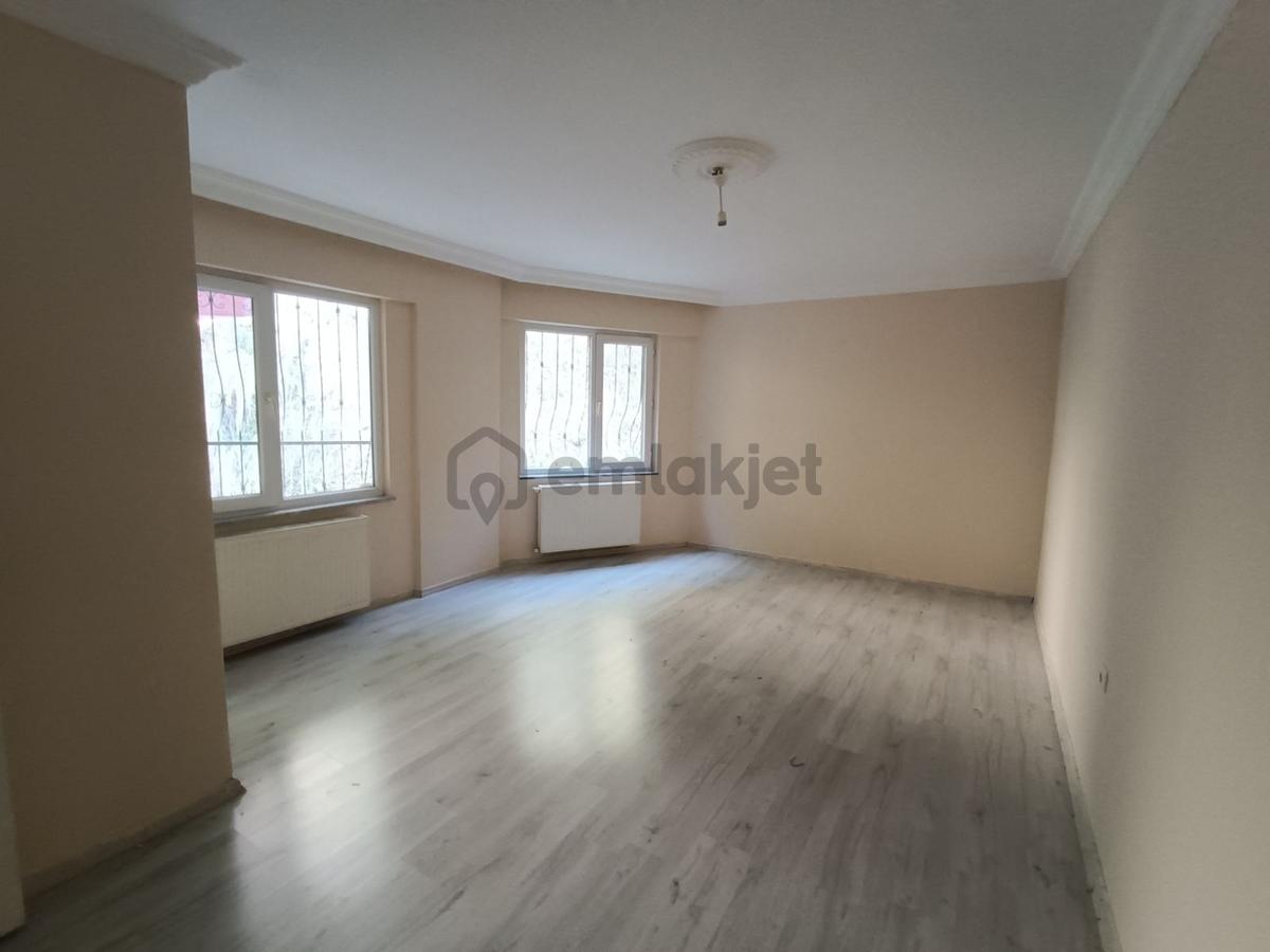 İlkadım Gençlik Cadde Üzerinde Satılık Daire Liman Mahallesinde - 3