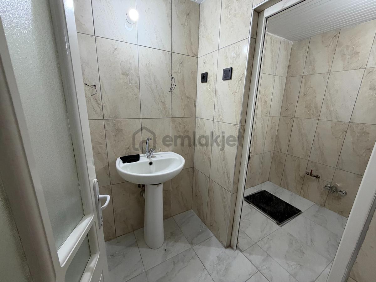 Yeni Rota'dan Merkezi Konumda 4+1 Kiralık Daire - 23
