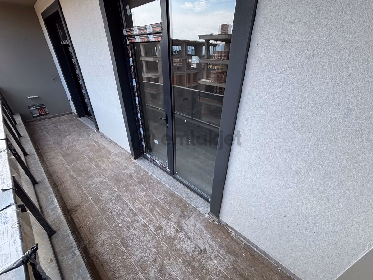 ꔪyalçın'dan▀▄havuzlu Site İçerisinde Ara Kat Kiralık 1+1 Daire▀▄ - 15