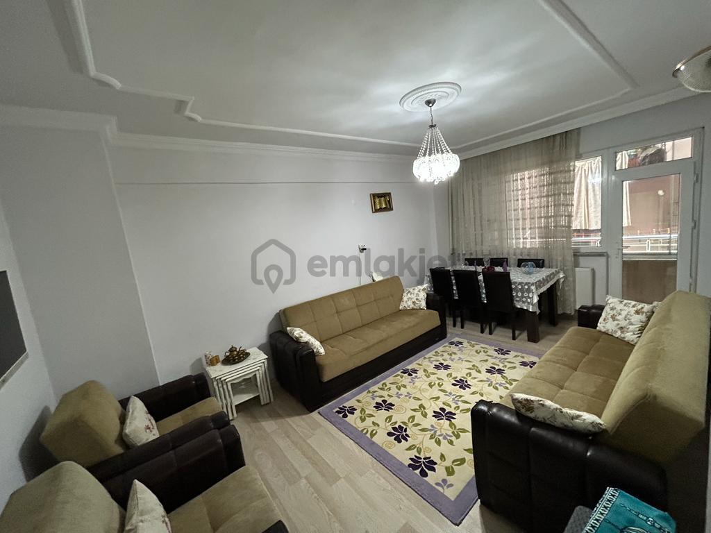 Akçaabat Orta Mahallede Satılık 2+1 Doğalgazlı Masrafsız Daire