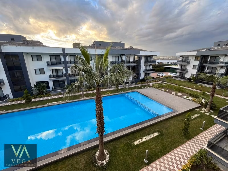 Villalar Bölgesi 1+1 Site İçerisinde Satılık Daire - 12