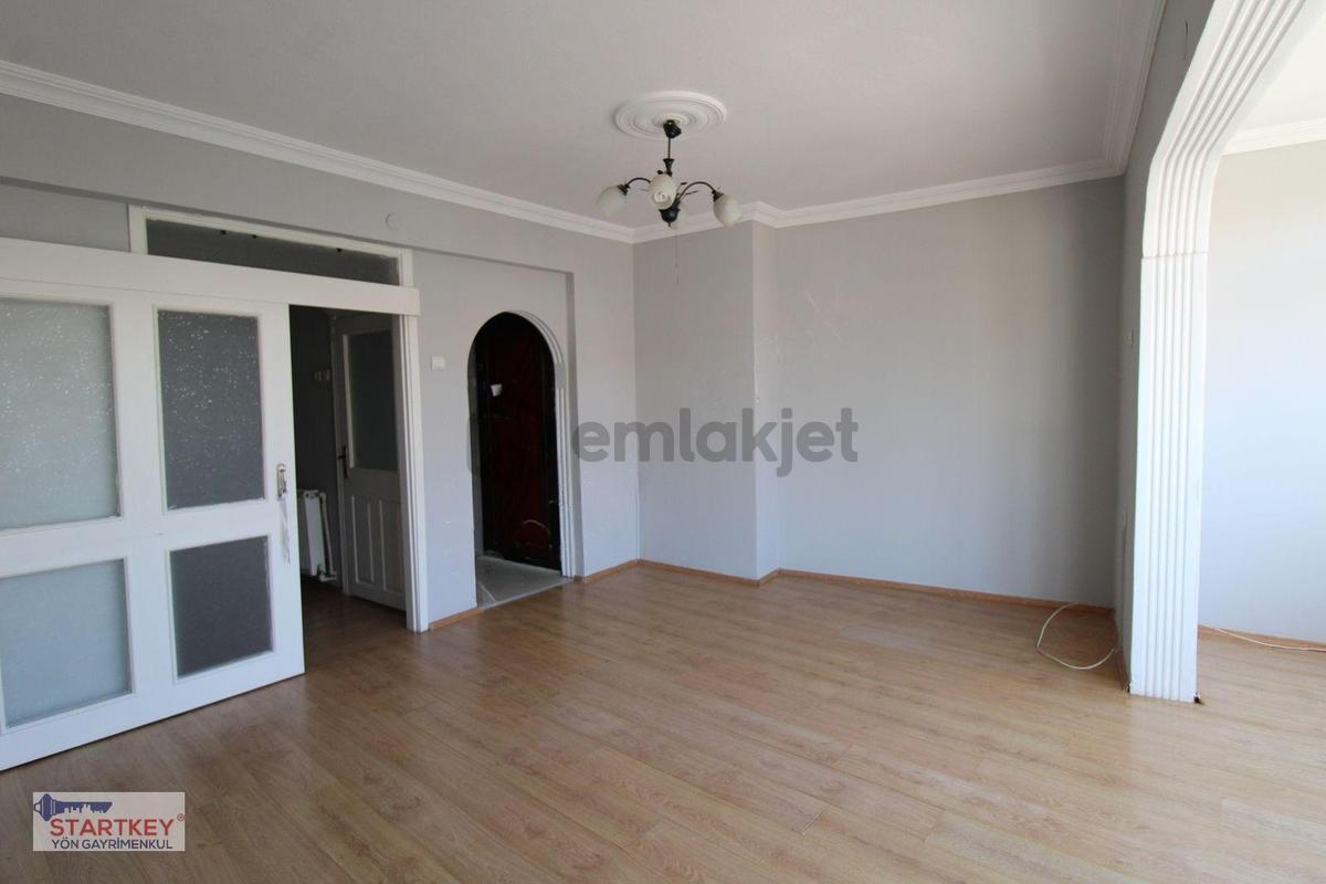 Devlet Hastanesi Kavşağı,tarlabaşı Caddesi Üzerinde 2+1 Daire - 3