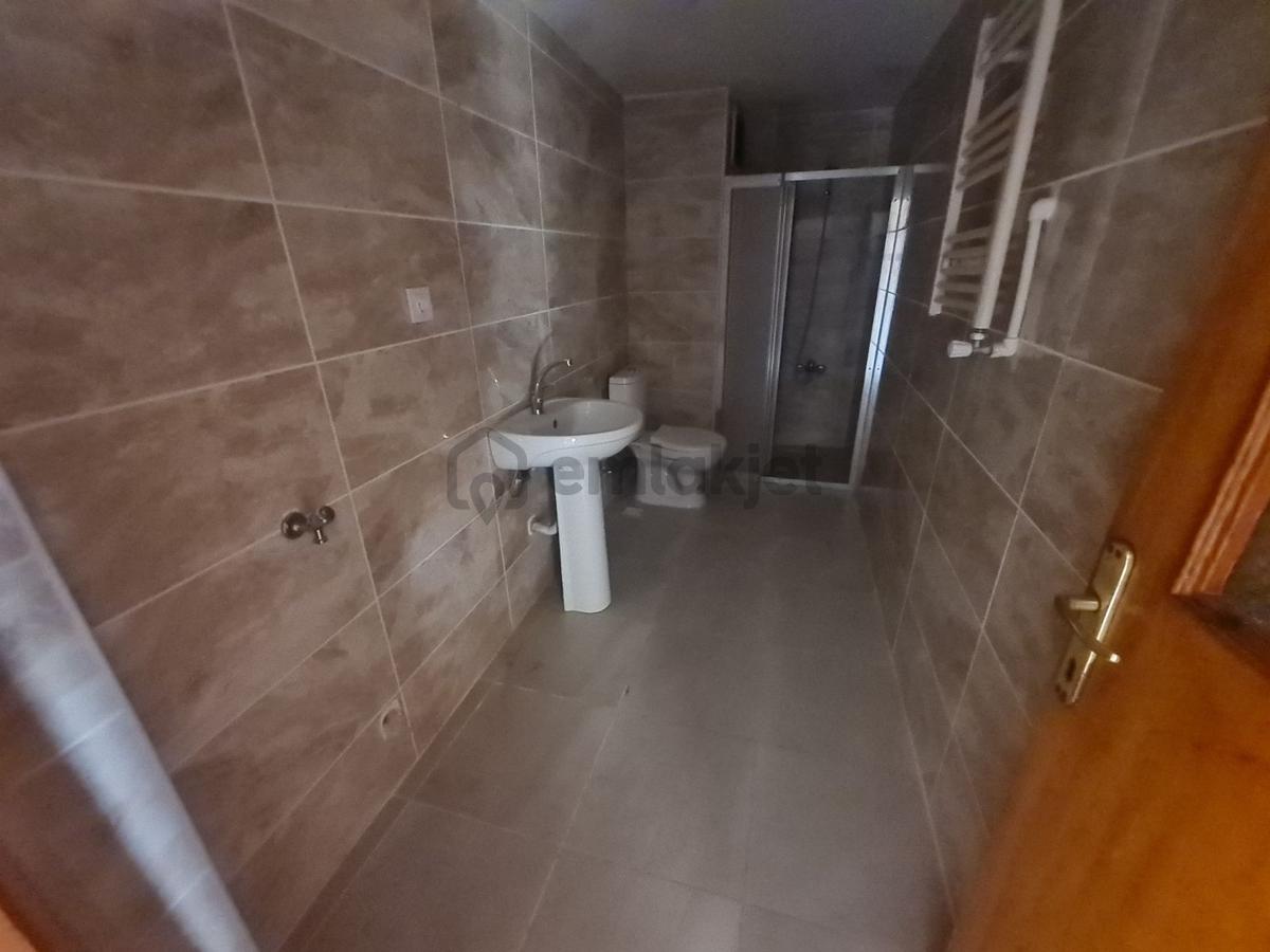 Kiralık Ara Kat Daire 1+1 - 6