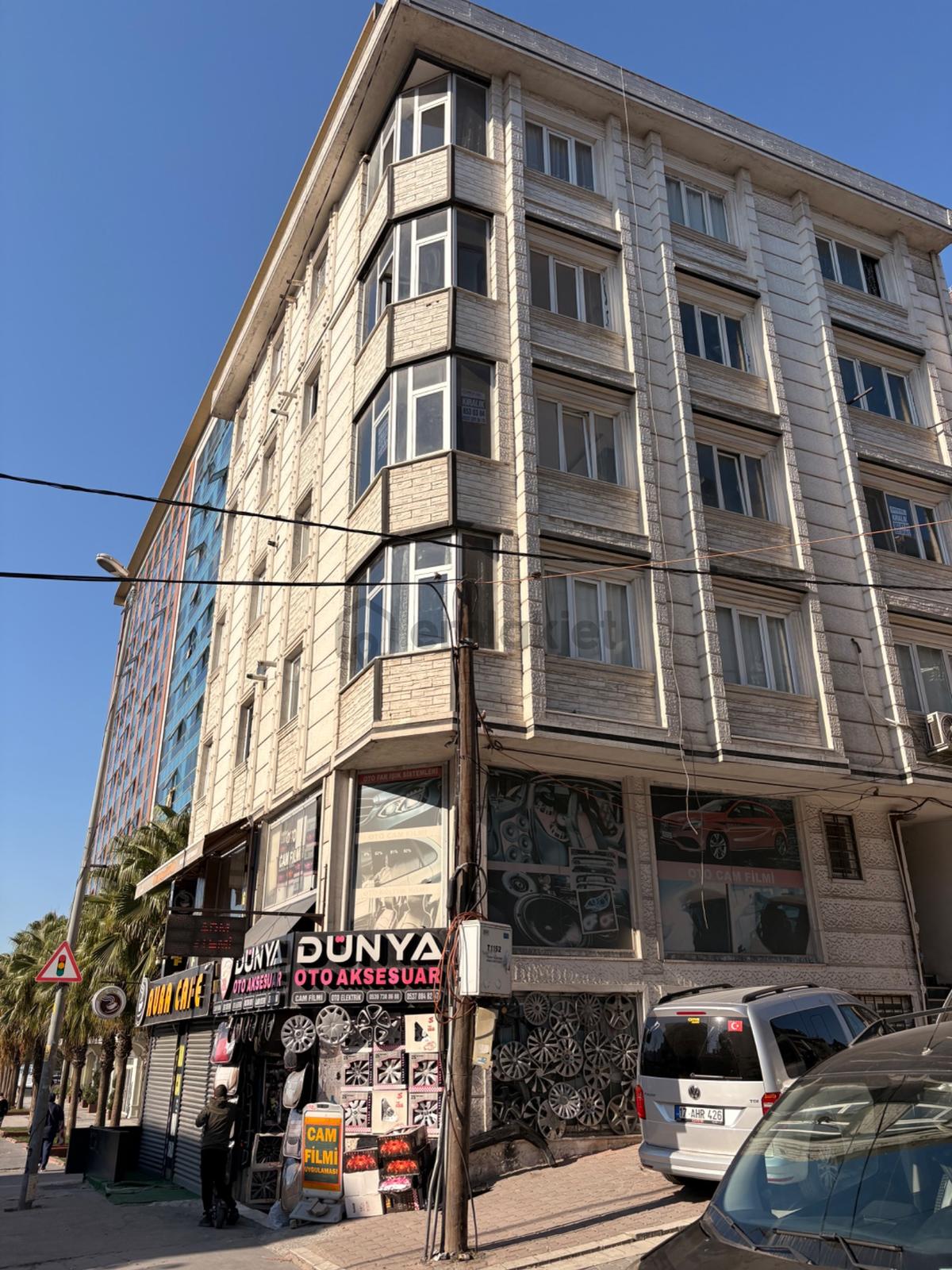 Sahibinden Satılık Cadde Üstü 2+1