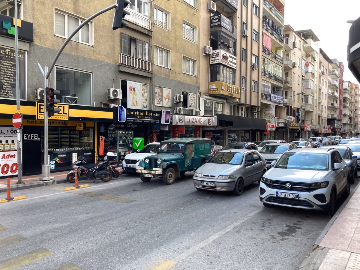 Aydının Kalbinde! Bulvara 4 Mt Mesafede Satılık Dükkân
