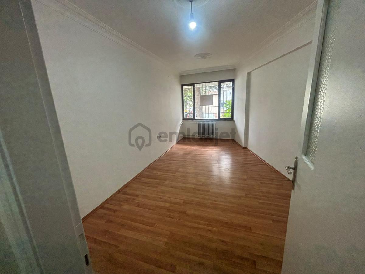 İpekçilik Caddesinde Çift Cepheli Kiralık Daire - 4