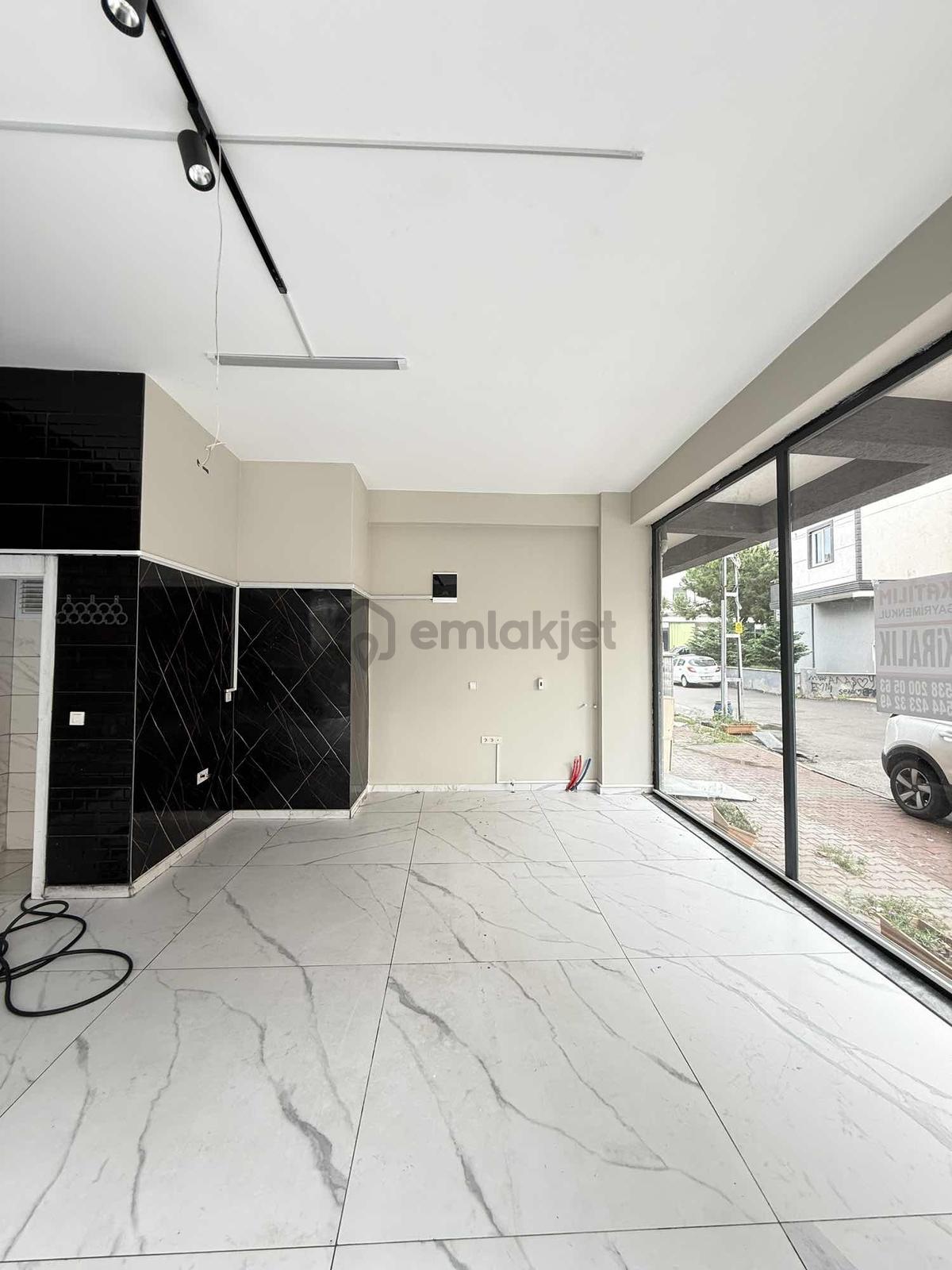 Pendik Sülüntepede Kiralık Dükkan - 3