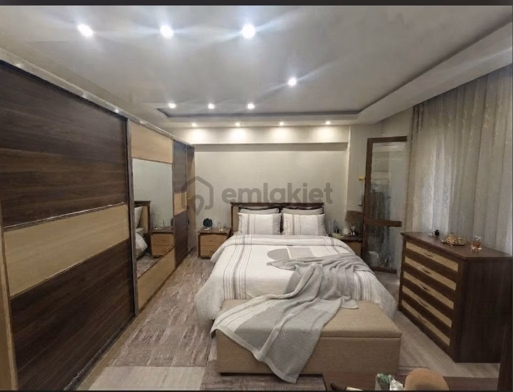 Sahibinden Hürriyet Caddesi'nde 208 M2 3+1 "fırsat Daire" - 8